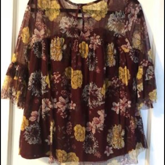 Dark floral blouse - Picture 2 of 3